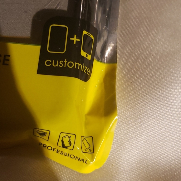 CASE Case - Picture 7 of 16